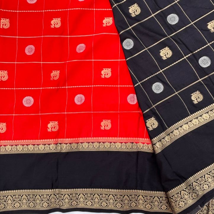 Red and Black Mysore Crepe Semi