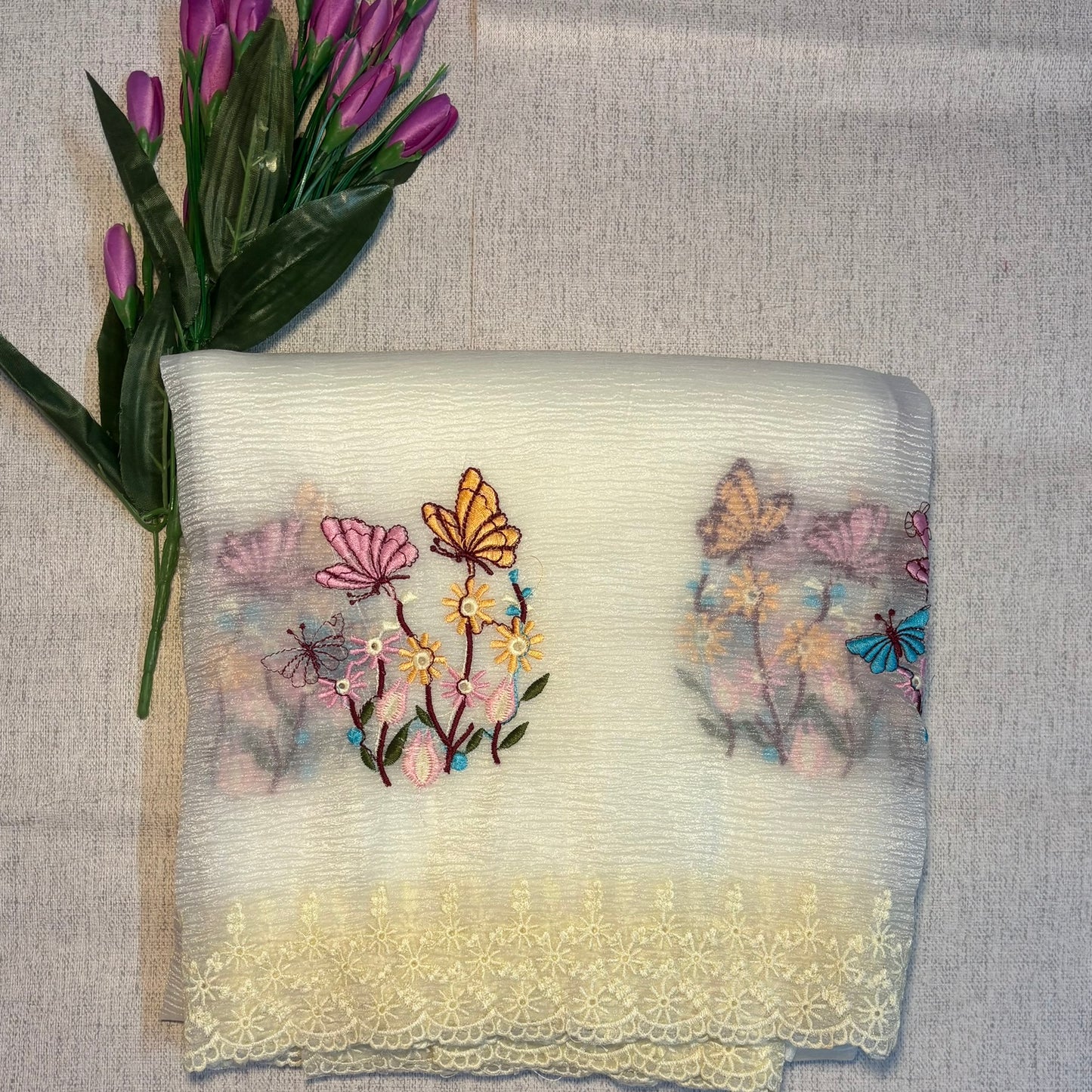 White Pure crush Georgette chiffon Saree