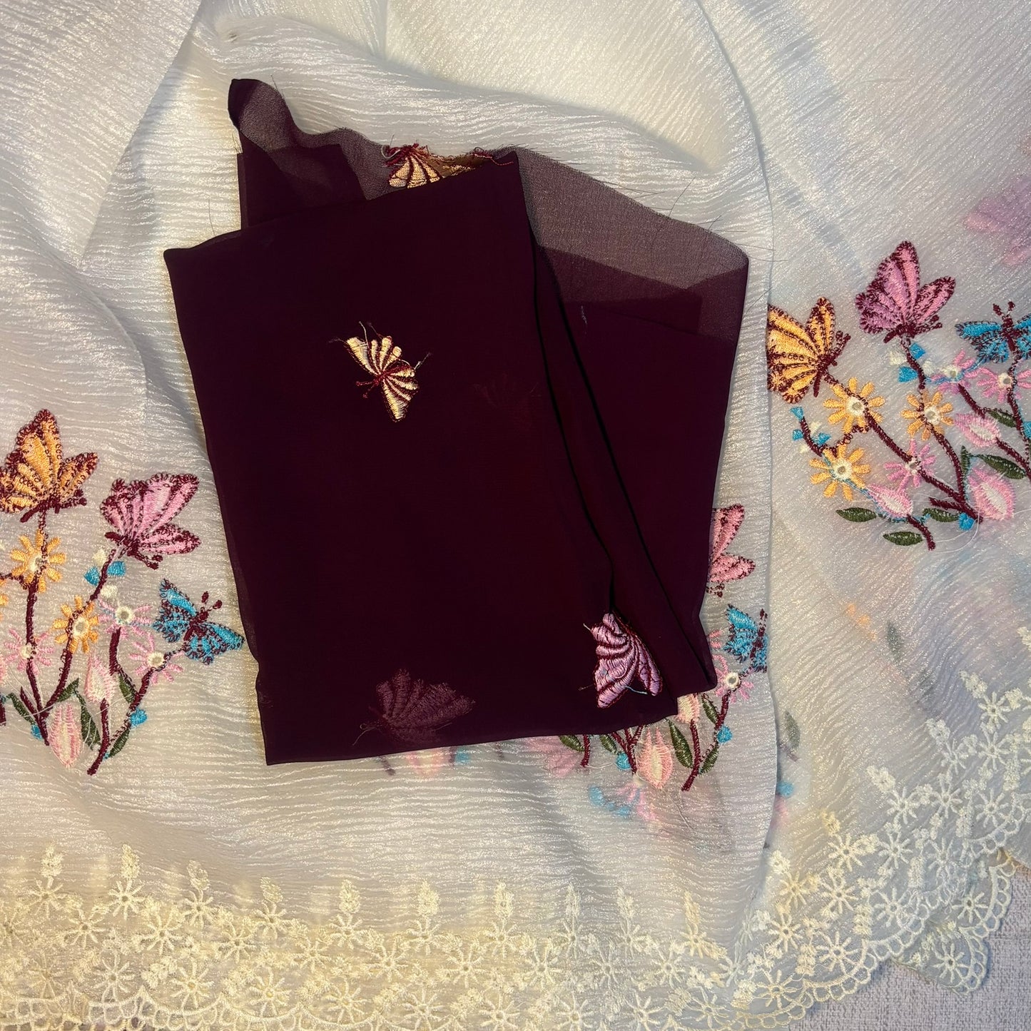 White Pure crush Georgette chiffon Saree